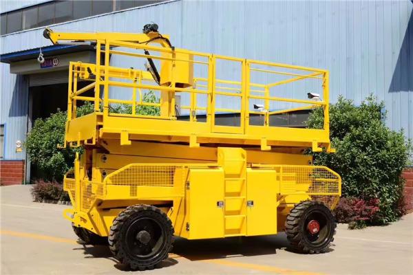 剪叉式高空作业车在桥梁建设应用案例介绍